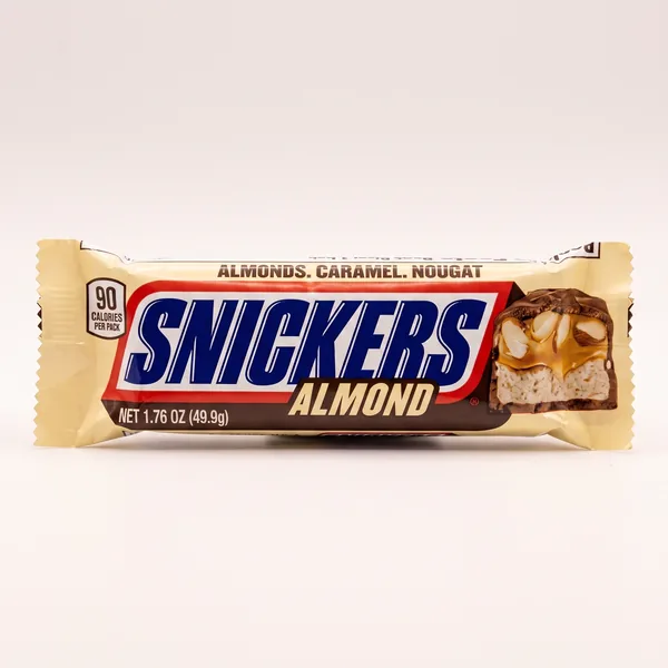 Snickers Almond
